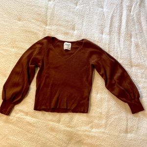 Abercrombie burnt orange v-neck sweater 2021